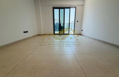 Apartment - 1 Bedroom - 2 Bathrooms for rent in Jumeirah Garden City - Al Satwa - Dubai