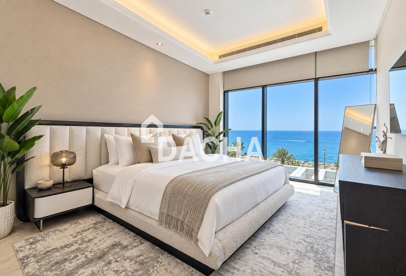 Fully Furnished | Sea View | Beachfront Living photo 4
