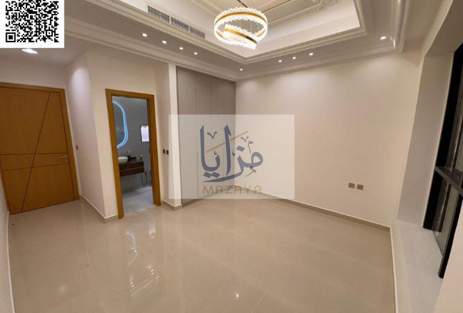 125612125 - Property Image 2