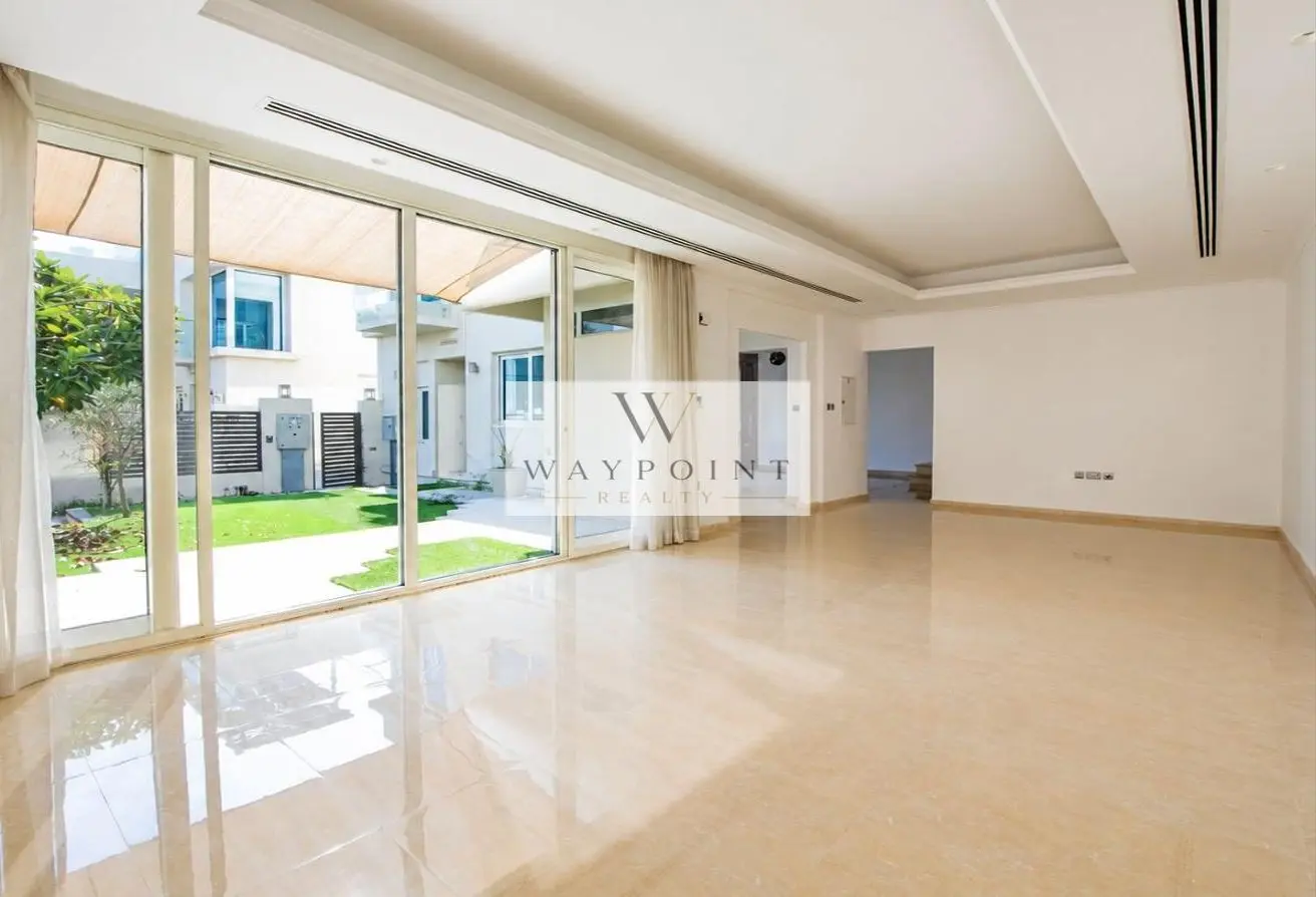 162816104 - Property Main Image