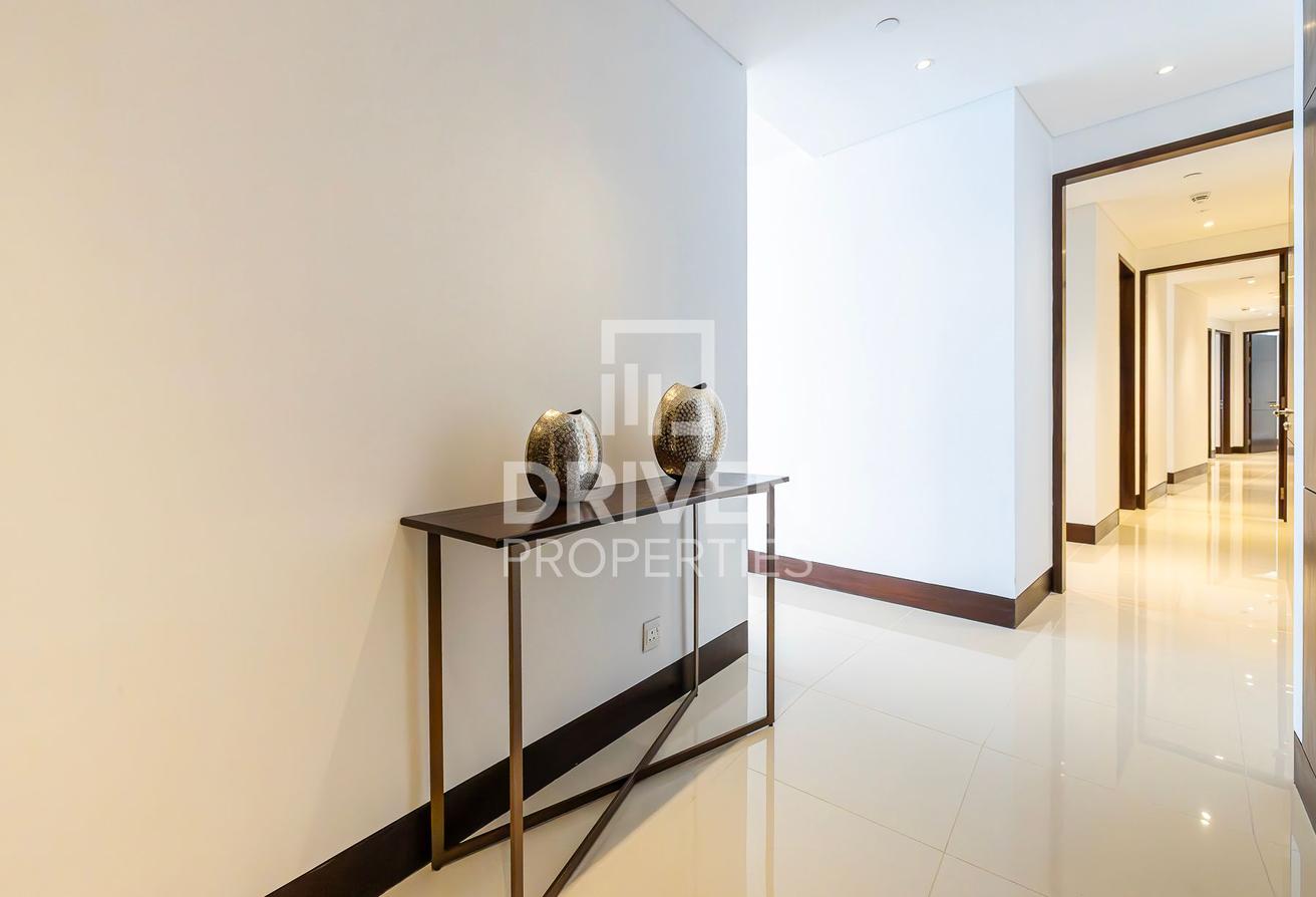 Vacant and Furnished | High Floor | Burj View photo 26