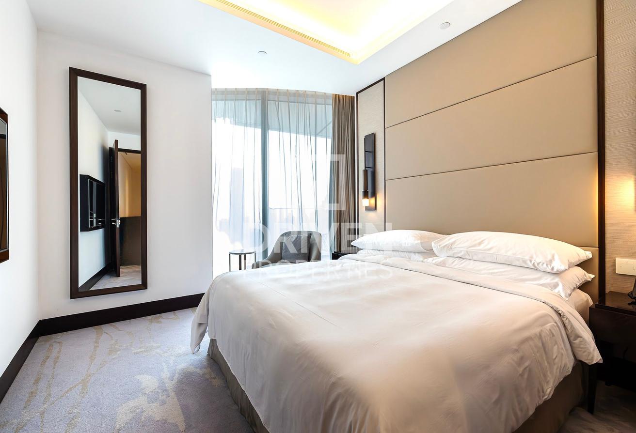 Vacant and Furnished | High Floor | Burj View photo 8