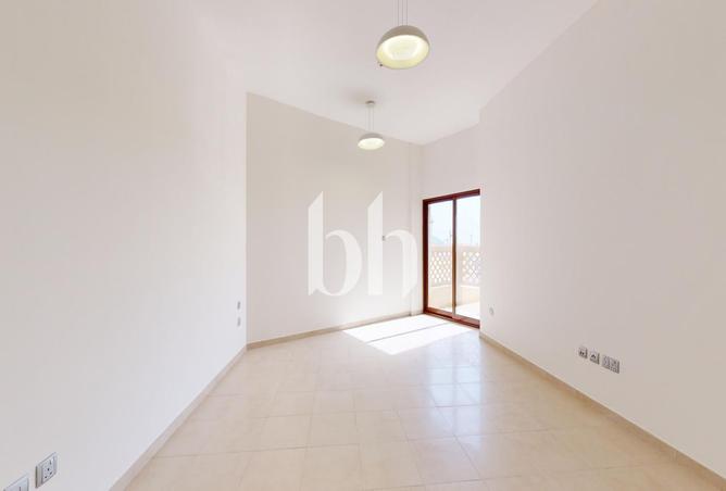 83221859 - Property Image 3