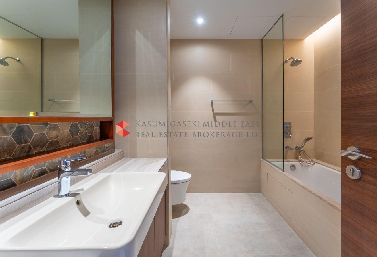 Ultra-Luxury 2BR | Panoramic Burj Khalifa Views photo 12
