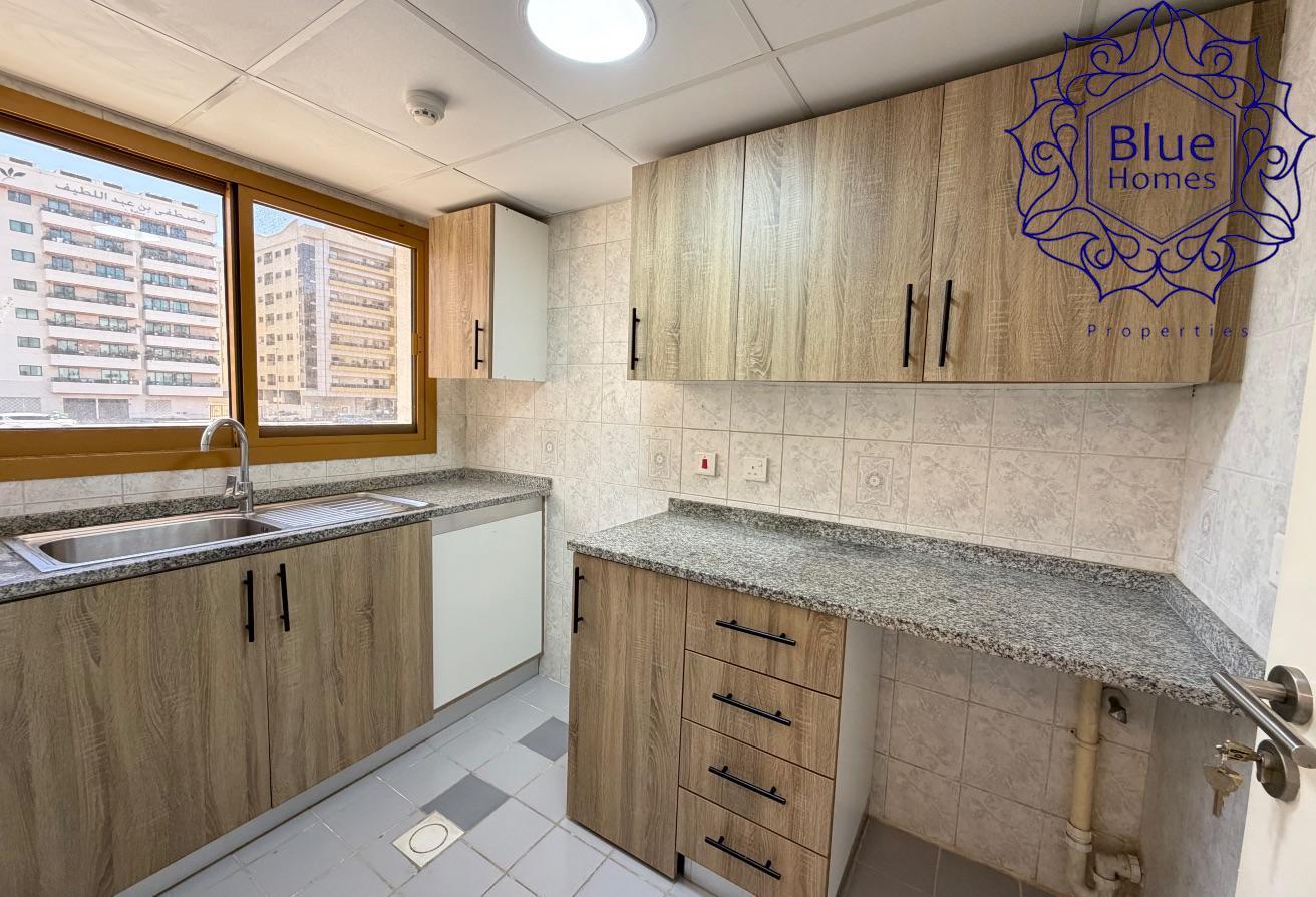 Prime Location , Lavish Studio & Close Kitchen photo 7