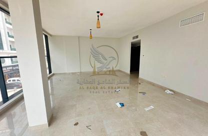 Apartment - 1 Bedroom - 2 Bathrooms for rent in Al Khan Corniche - Al Khan - Sharjah