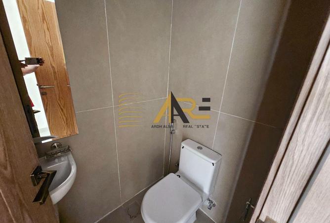 144639458 - Property Image 3