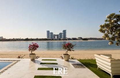 Villa - 4 Bedrooms - 5 Bathrooms for rent in Garden Homes Frond E - Garden Homes - Palm Jumeirah - Dubai
