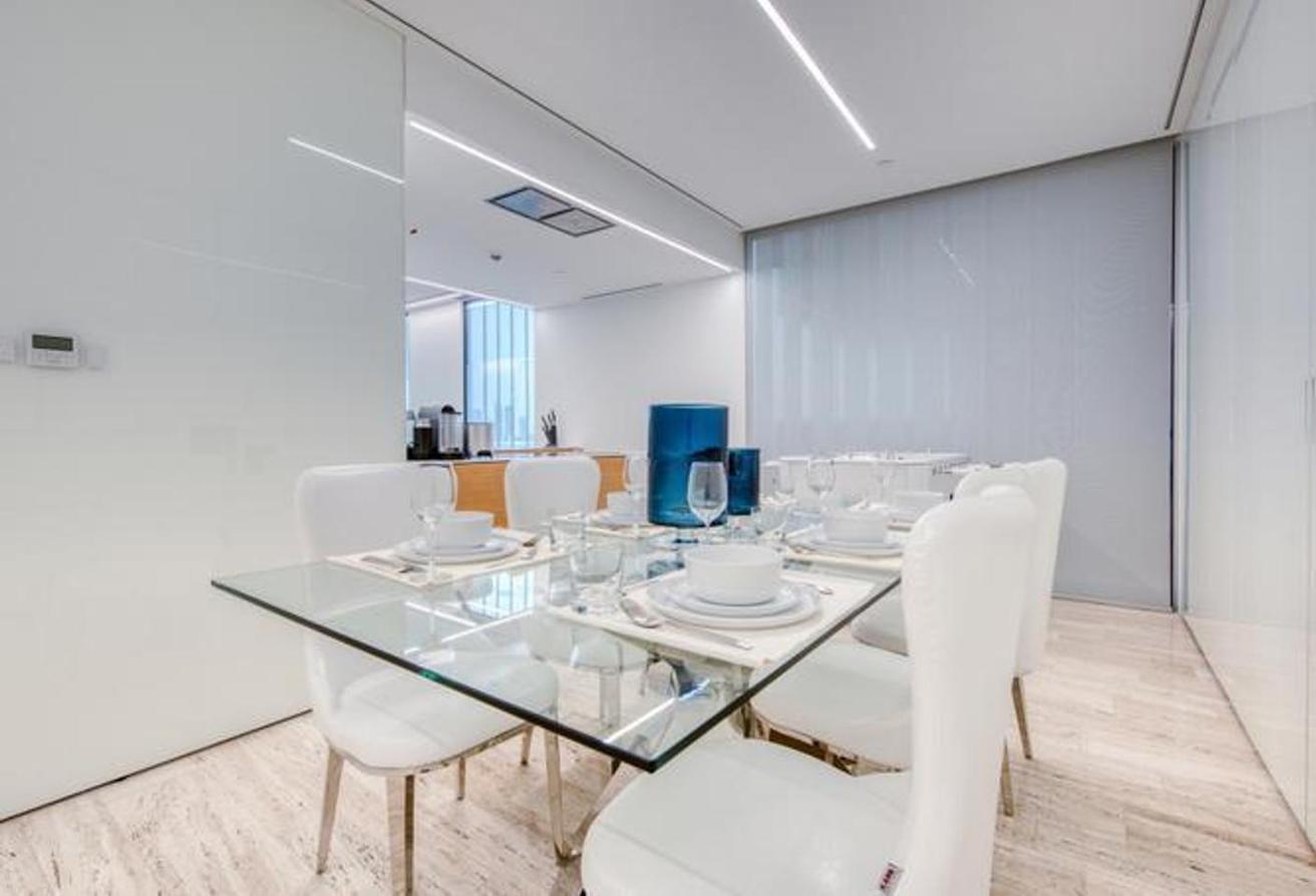 Spacious Sea View Apartment on Palm Jumeirah photo 7