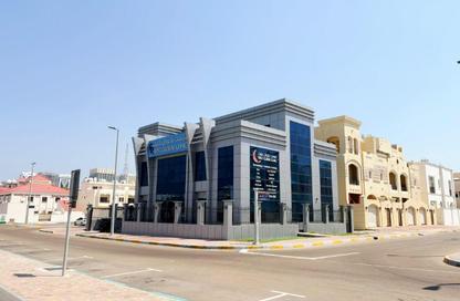 Villa - Studio - 6 Bathrooms for rent in Al Khalidiya - Abu Dhabi