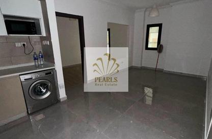 Apartment - Studio - 1 Bathroom for rent in Gulfa Towers - Al Rashidiya 1 - Al Rashidiya - Ajman