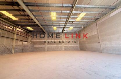 Warehouse - Studio for rent in Al Sajaa Industrial - Al Sajaa - Sharjah