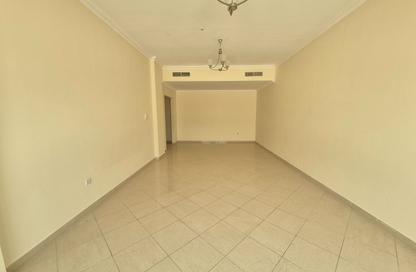 Apartment - 2 Bedrooms - 2 Bathrooms for rent in Muwailih Building - Muwaileh - Sharjah