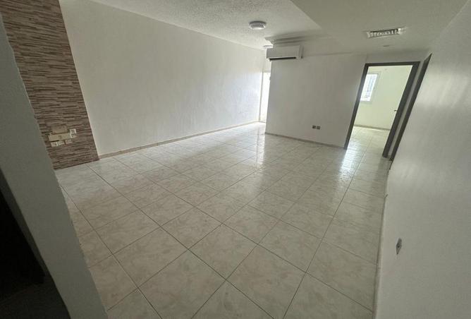 84483170 - Property Main Image