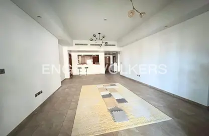 Apartment - 2 Bedrooms - 3 Bathrooms for rent in Marina Residences 6 - Marina Residences - Palm Jumeirah - Dubai