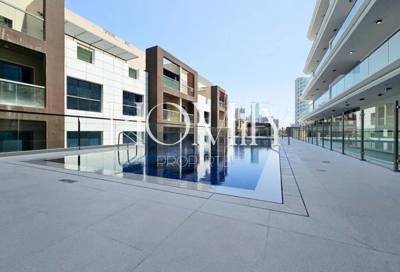 Good Location | Private Pool | Vacant photo 12