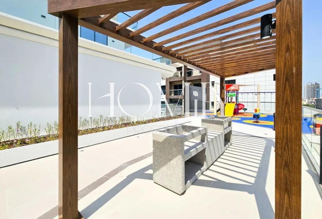 Good Location | Private Pool | Vacant photo 8
