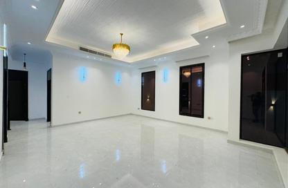 Villa - 5 Bedrooms - 7 Bathrooms for sale in Al Yasmeen 1 - Al Yasmeen - Ajman
