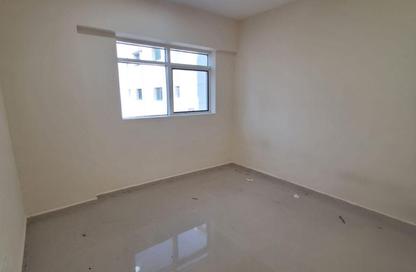 Apartment - 1 Bedroom - 1 Bathroom for rent in Al Mahatta - Al Qasimia - Sharjah