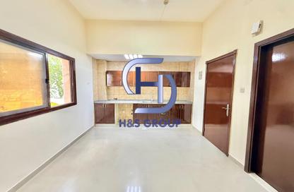 Apartment - Studio - 1 Bathroom for rent in Fire Station Road - Muwaileh - Sharjah
