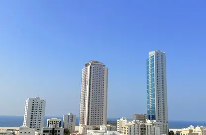 Apartment - 2 Bedrooms - 3 Bathrooms for rent in Corniche Tower - Ajman Corniche Road - Ajman