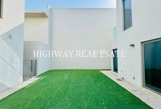 151944966 - Property Image 2