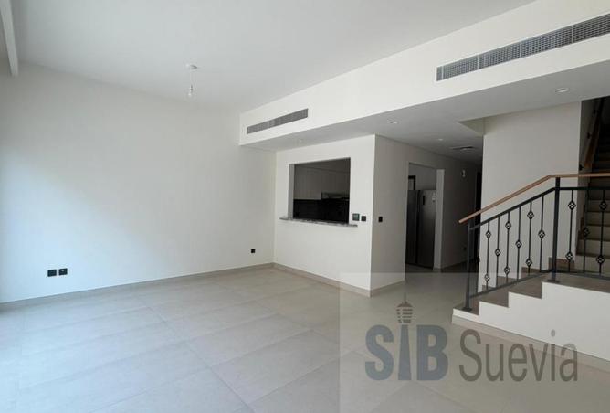 4-bed villa in Costa Brava 1 · Brand new — photo 2