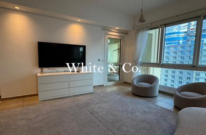 Apartment - 2 Bedrooms - 3 Bathrooms for rent in Marina Residences 1 - Marina Residences - Palm Jumeirah - Dubai