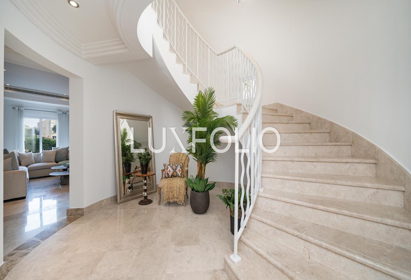 Spectacular | Available | Fully Furnished photo 14