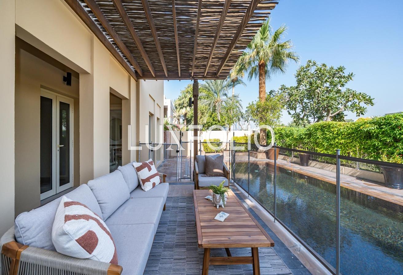 Spectacular | Available | Fully Furnished photo 19