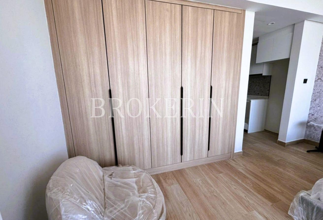 STUNNING | PANORAMIC VIEW |FULLY FURNISHED STUDIO photo 6