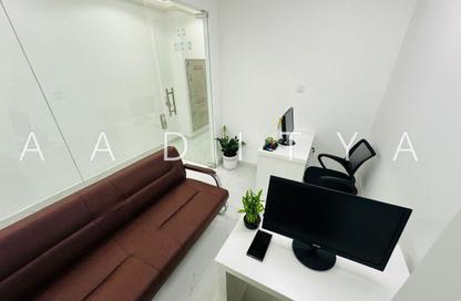 Office Space - Studio - 1 Bathroom for rent in Reem Residency - Al Karama - Dubai