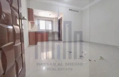 Apartment - 1 Bathroom for rent in Fire Station Road - Muwaileh - Sharjah