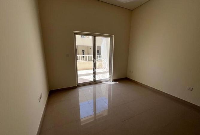 98702249 - Property Image 2
