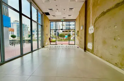 متجر - استوديو - 2 حمامات للايجار في جميرا جاردن سيتي - السطوة - دبي