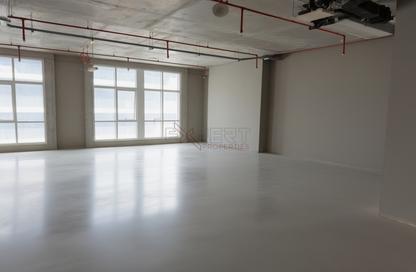 Office Space - Studio - 1 Bathroom for rent in Grosvenor Office Tower - Business Bay - Dubai