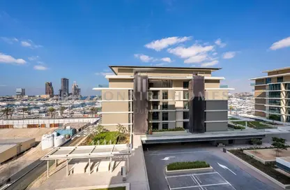 Apartment - 2 Bedrooms - 2 Bathrooms for sale in Seagate Building 1 - Seagate - Mina Rashid - Dubai