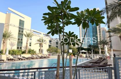 Apartment - 1 Bedroom - 2 Bathrooms for rent in The Links West Tower - The Links - The Views - Dubai