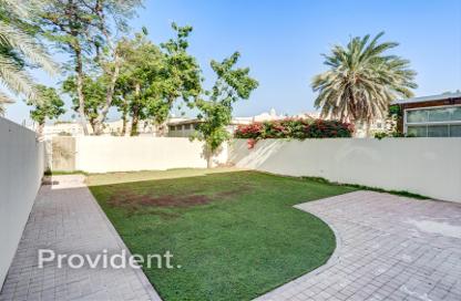 Villa - 3 Bedrooms - 3 Bathrooms for rent in Springs 15 - The Springs - Dubai