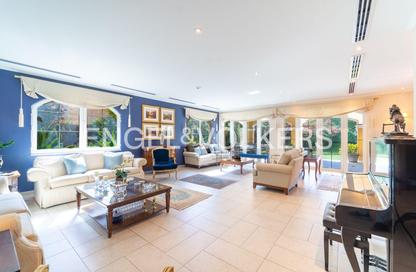 Villa - 5 Bedrooms - 6 Bathrooms for sale in Legacy Large - Legacy - Jumeirah Park - Dubai