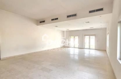 Villa - 5 - 5 for sale in The Centro - The Villa - Dubai