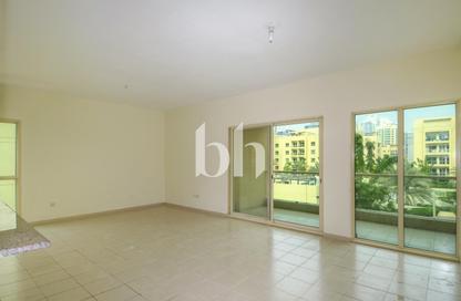 Apartment - 2 Bedrooms - 2 Bathrooms for rent in Al Thayyal 4 - Al Thayyal - Greens - Dubai