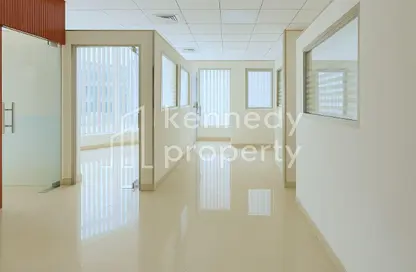 Office Space - 3 Bedrooms - 1 Bathroom for rent in Port Saeed Building - Port Saeed - Deira - Dubai