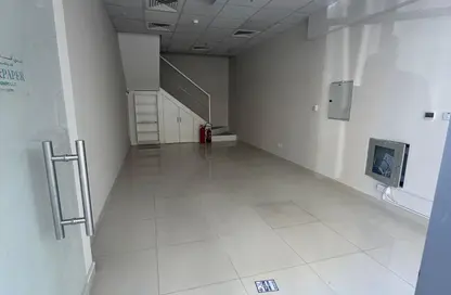 متجر - استوديو - 1 حمام للايجار في بناية ابناء صقر - 1 الحميدية - الحميدية - عجمان