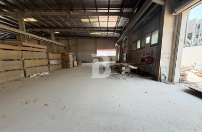Warehouse - Studio for rent in Dubai Investment Park 1 (DIP 1) - Dubai Investment Park (DIP) - Dubai