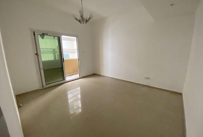 70704153 - صورة العقار 2