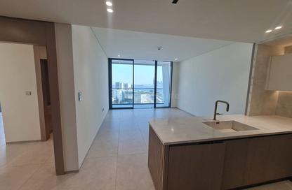 Apartment - 2 - 2 for rent in Binghatti Ivory - Dubai Healthcare City 2 - Al Jaddaf - Dubai