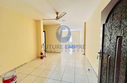Office Space - Studio - 1 Bathroom for rent in Al Muteena - Deira - Dubai