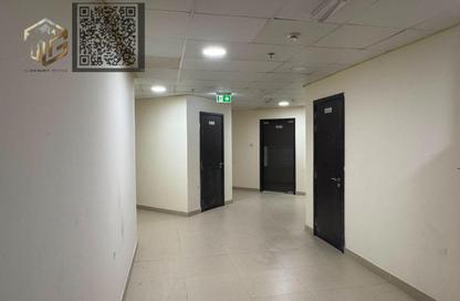 عمارة بالكامل - استوديو - 8 حمامات للبيع في بناء الصناعية 13 - منطقة رقم 13 - المنطقة الصناعية بالشارقة - الشارقة