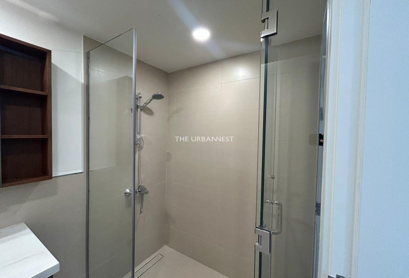 Immaculate 3BR + maids Duplex | Garden & Pool Access photo 9
